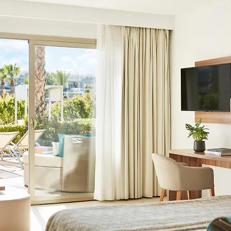 Zafiro Palace Alcudia Aparthotel 5*